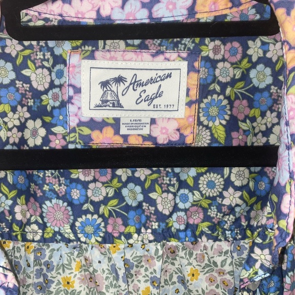 American Eagle button down shirt. - Picture 3 of 5